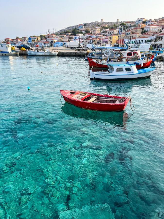Luca'S Houses Chalki Town Exterior photo